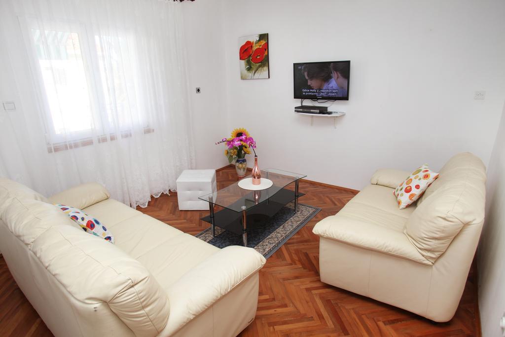 Apartment Miletic Trogir Luaran gambar